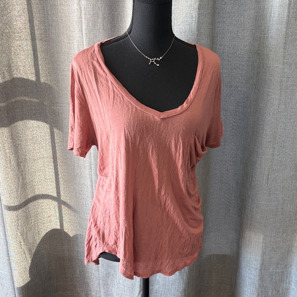 Paper + Tee V-Neck Short Sleeve Top - Rose